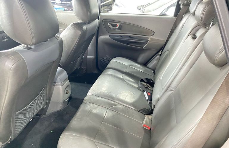 Hyundai Tucson 2.0 MPFi GLS 16V 143cv 2WD Gasolina 4p Automático - Foto #8