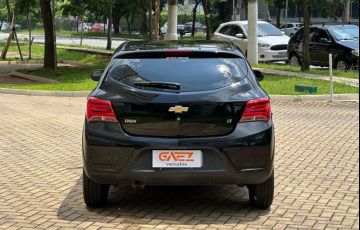 Chevrolet Onix 1.4 MPFi LT 8v - Foto #4