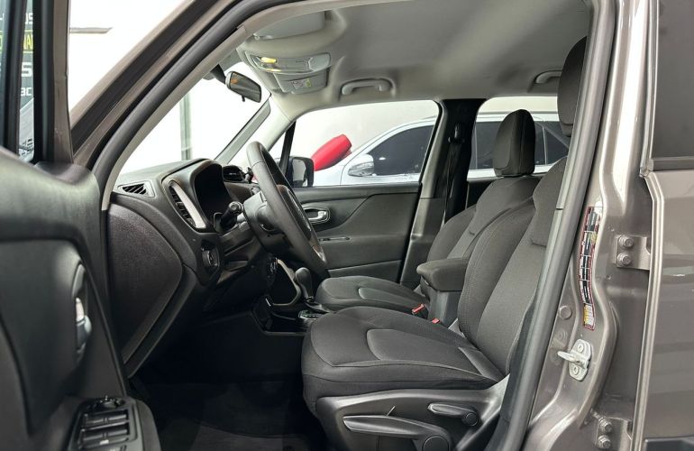 Jeep Renegade 1.8 16v - Foto #8