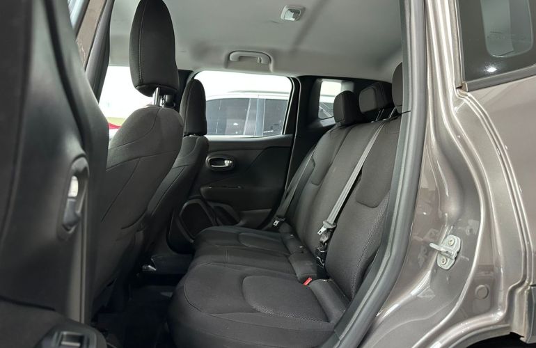 Jeep Renegade 1.8 16v - Foto #9