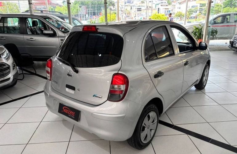 Nissan March 1.0 16v - Foto #2