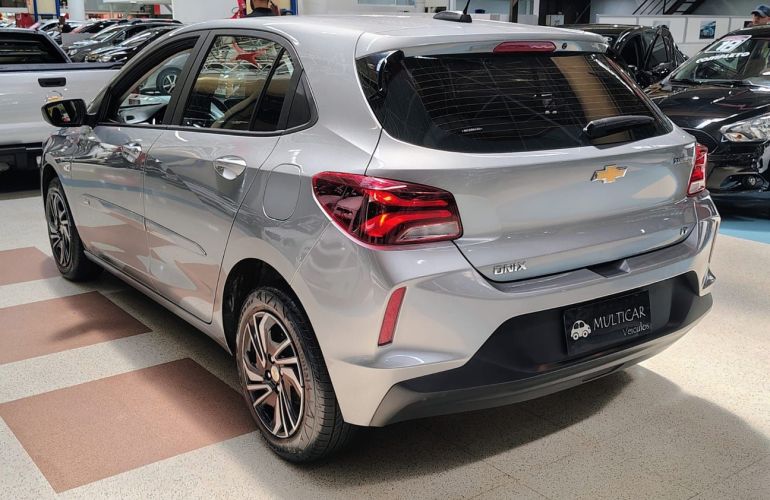 Chevrolet Onix 1.0 Turbo LT - Foto #8