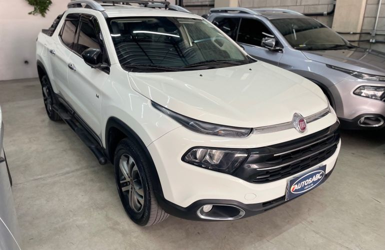 Fiat Toro 2.4 16V Multiair Volcano - Foto #2