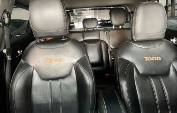 Fiat Toro 2.4 16V Multiair Volcano - Foto #7