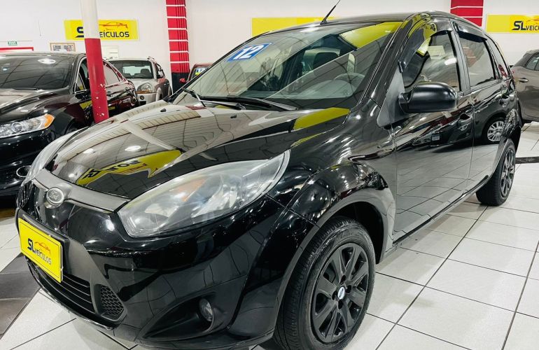 Ford Fiesta 1.0 Rocam Hatch 8v - Foto #1
