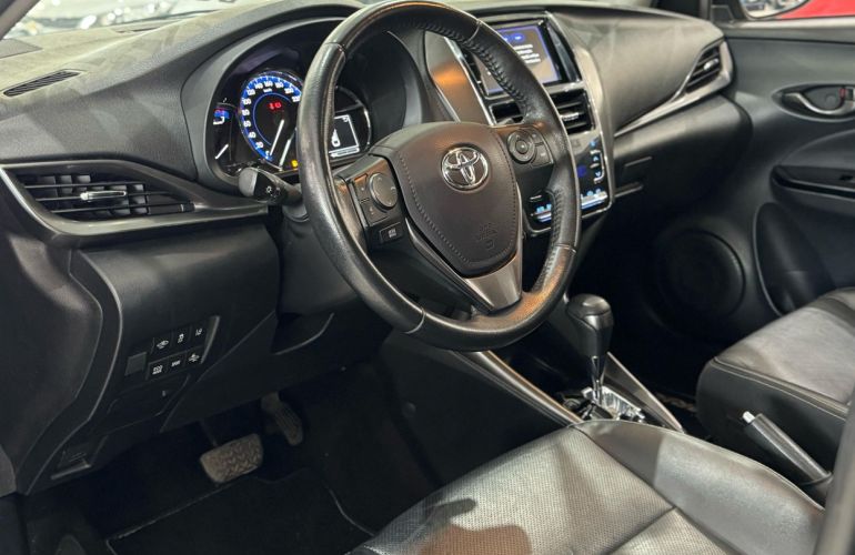 Toyota Yaris 1.5 16V Sedan Xls Connect Multidrive - Foto #5
