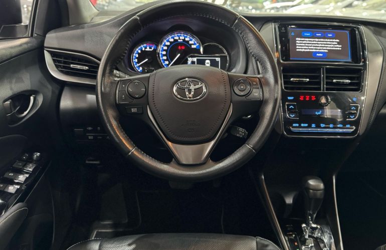 Toyota Yaris 1.5 16V Sedan Xls Connect Multidrive - Foto #9