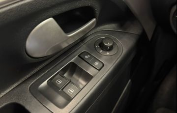 Volkswagen Up 1.0 170 TSi Total Connect - Foto #9