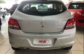 Chevrolet Onix 1.0 LS SPE/4 - Foto #4