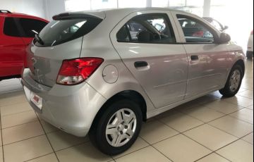 Chevrolet Onix 1.0 LS SPE/4 - Foto #5
