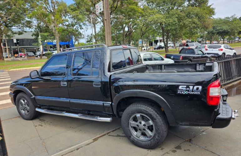 Chevrolet S10 2.4 Advantage (Cabine Dupla) - Foto #10