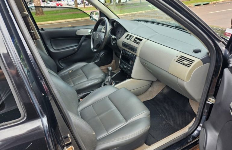 Volkswagen Saveiro 1.8 MI G3 - Foto #2