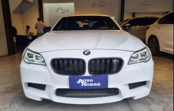 BMW M5 4.4 V8 32v - Foto #2