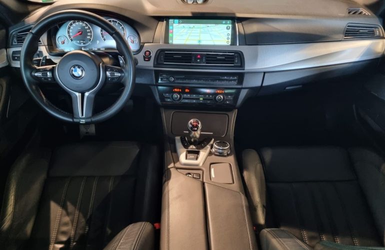 BMW M5 4.4 V8 32v - Foto #5