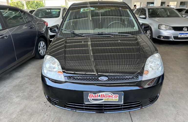 Ford Fiesta Sedan 1.6 (Flex) - Foto #2