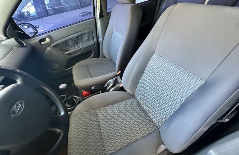 Ford Fiesta Sedan 1.6 (Flex) - Foto #5