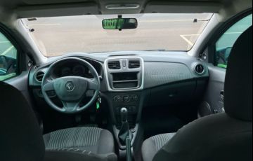 Renault Logan Authentique 1.0 16V (flex) - Foto #10