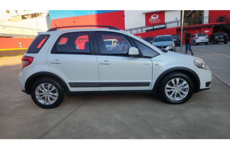 Suzuki Sx4 2.0 4x4 16V Gasolina 4p Automático - Foto #7
