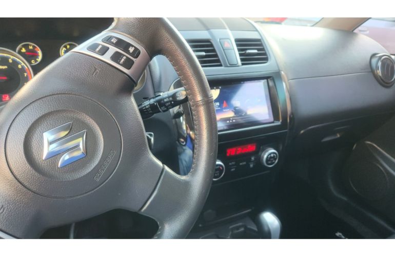 Suzuki Sx4 2.0 4x4 16V Gasolina 4p Automático - Foto #10
