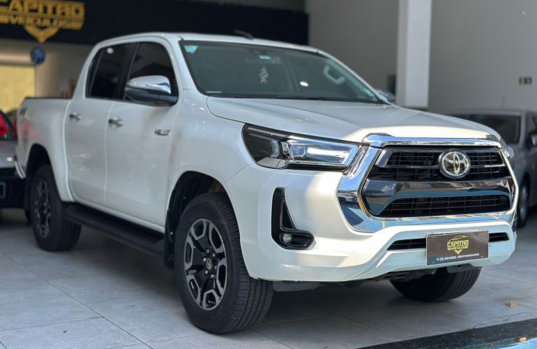 Toyota Hilux 2.8 Srx 4x4 CD 16v - Foto #1