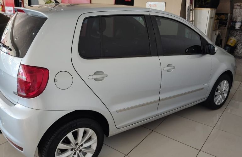 Volkswagen Fox 1.0 Mi 8v - Foto #7
