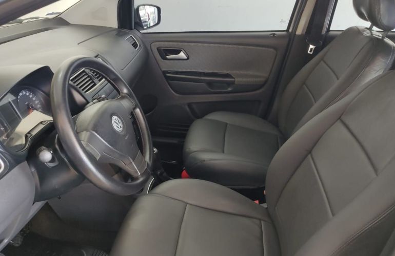 Volkswagen Fox 1.0 Mi 8v - Foto #9