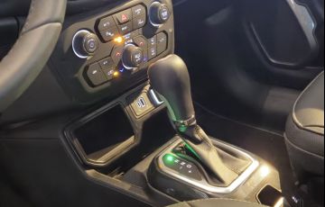 Jeep Renegade 1.3 T270 Turbo Longitude - Foto #9