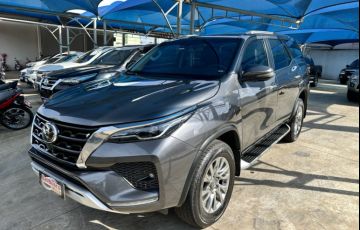 Toyota SW4 2.8 TDI SRX 7L 4x4 (Aut)