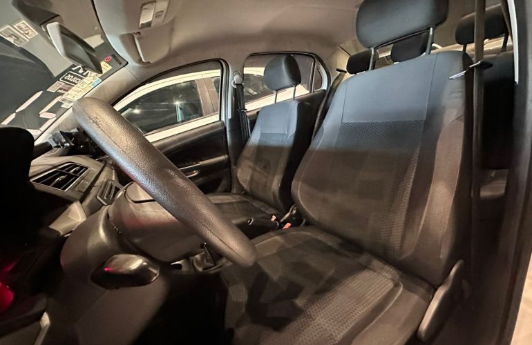 Volkswagen Voyage 1.6 Msi Totalflex 4p Manual - Foto #8
