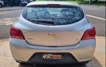 Chevrolet Onix 1.0 MPFi LT 8v - Foto #6