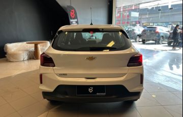 Chevrolet Onix 1.0 Flex Manual - Foto #6