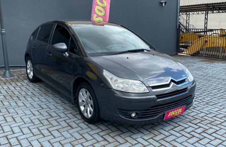 Citroën C4 GLX 1.6 (flex) - Foto #1