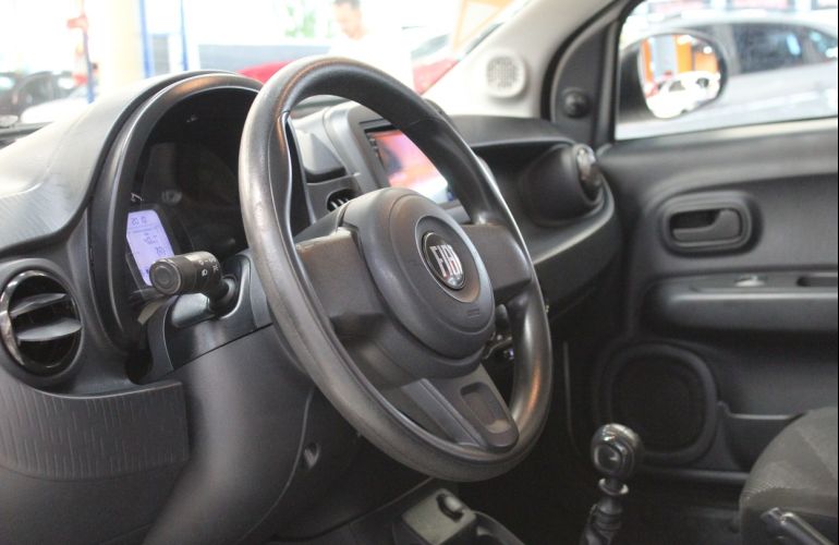 Fiat Mobi 1.0 8V Evo Like - Foto #3