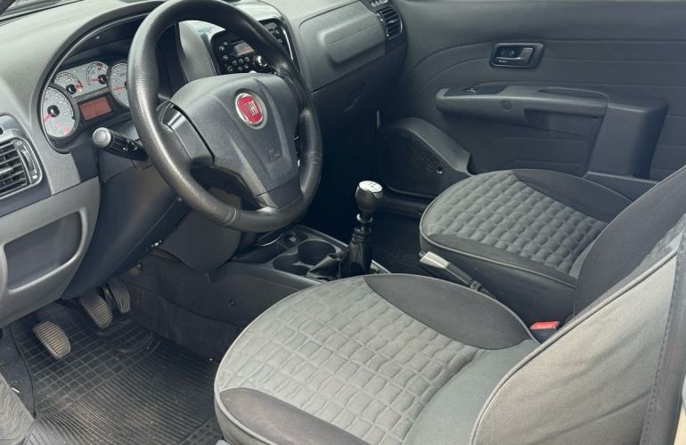 Fiat Strada 1.8 MPi Adventure CE 16v - Foto #9