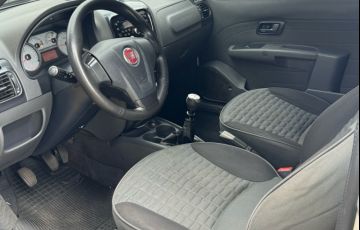 Fiat Strada 1.8 MPi Adventure CE 16v - Foto #9