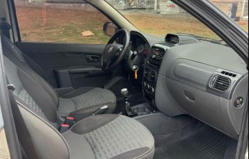 Fiat Strada 1.8 MPi Adventure CE 16v - Foto #10