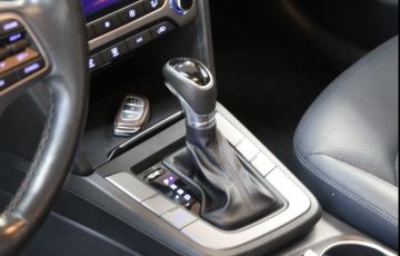Hyundai Elantra 2.0 16v - Foto #5