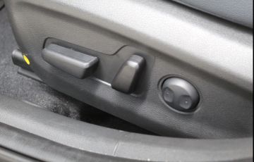 Hyundai Elantra 2.0 16v - Foto #9