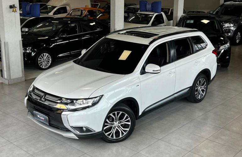 Mitsubishi Outlander 3.0 Gt 4x4 V6 24v - Foto #4
