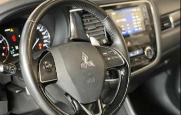 Mitsubishi Outlander 3.0 Gt 4x4 V6 24v - Foto #7