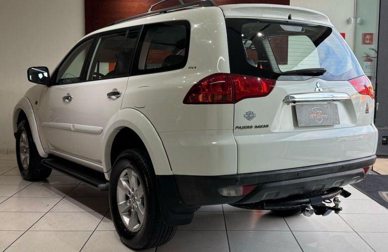 Mitsubishi Pajero Dakar 3.5 Hpe 7 Lugares 4x4 V6 24v - Foto #3