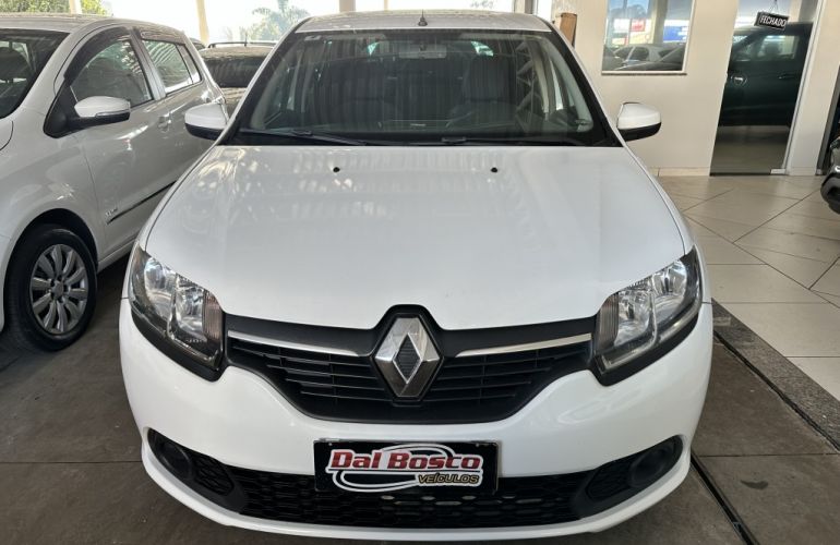 Renault Sandero Expression 1.6 8V - Foto #3