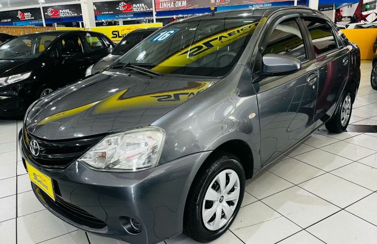 Toyota Etios 1.5 Xs Sedan 16v - Foto #3