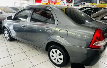 Toyota Etios 1.5 Xs Sedan 16v - Foto #4