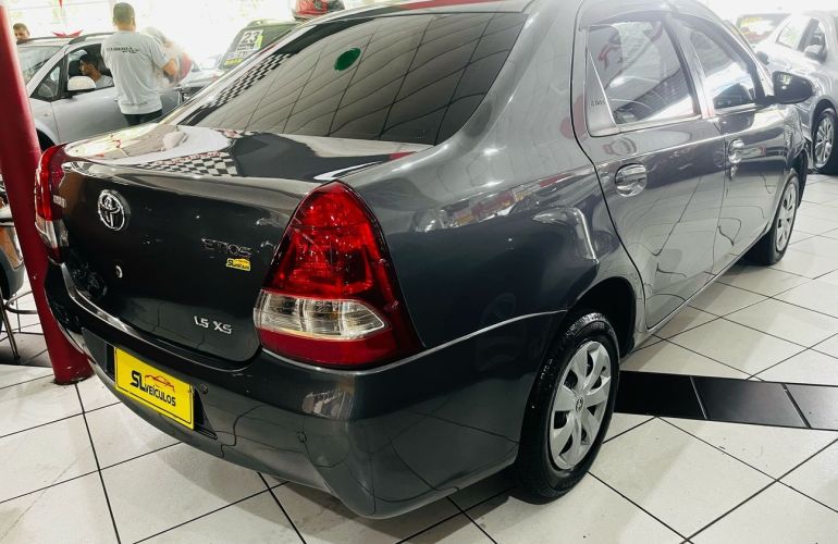 Toyota Etios 1.5 Xs Sedan 16v - Foto #6