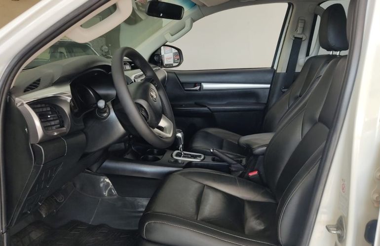 Toyota Hilux 2.8 Srv 4x4 CD 16v - Foto #9