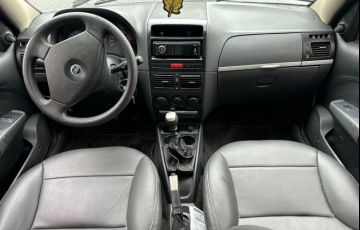 Volkswagen Fox 1.0 Mi Trend 8v - Foto #5