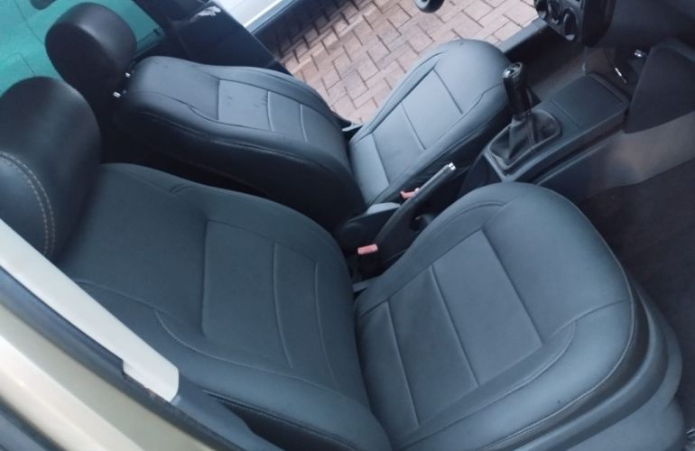 Volkswagen Polo 1.6 - Foto #7