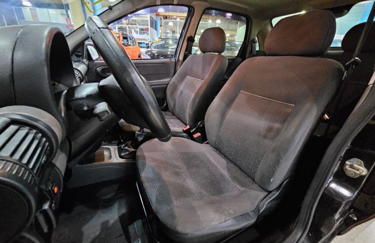 Chevrolet Classic 1.0 MPFi LS 8v - Foto #2