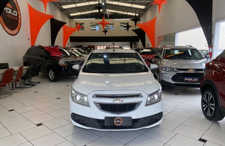 Chevrolet Onix 1.0 MPFi LT 8v - Foto #1